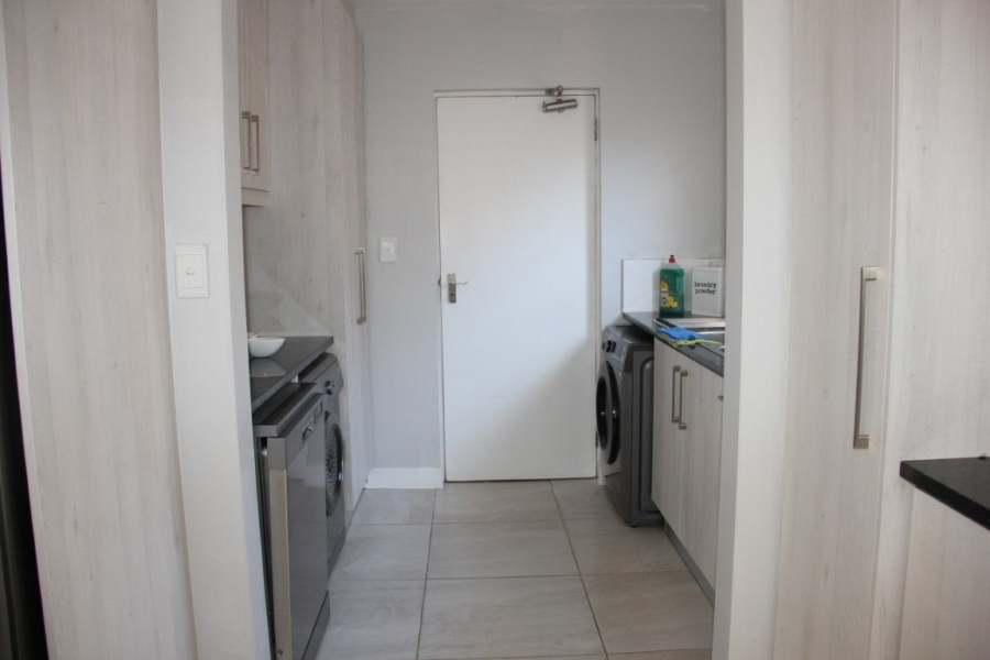 4 Bedroom Property for Sale in Somerset Country Estate Western Cape